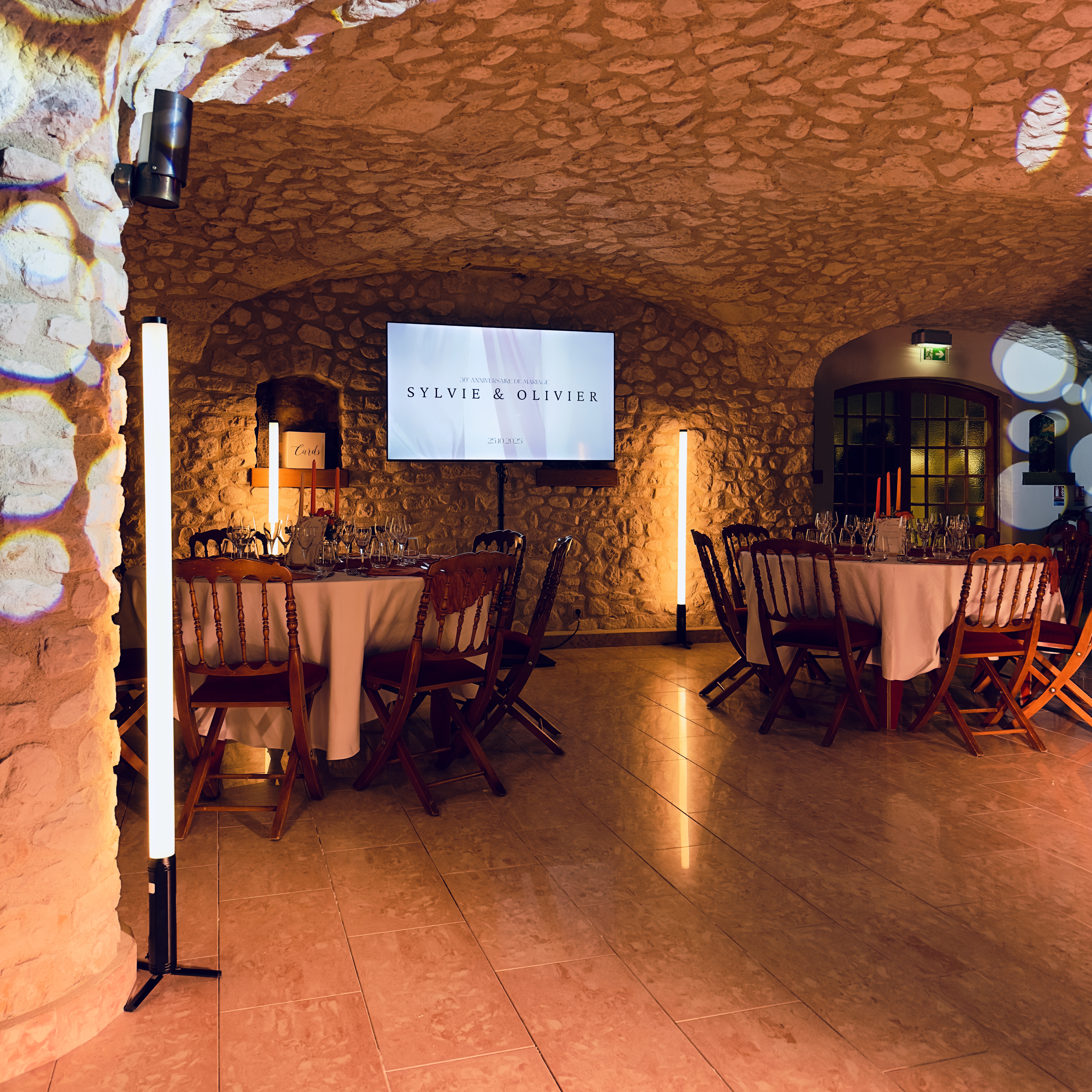 Écran UHD 4K + PixxTubes LED